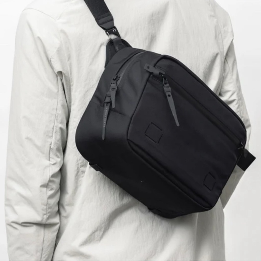Black Ember Grip Sling 9L - Picture 3 of 3